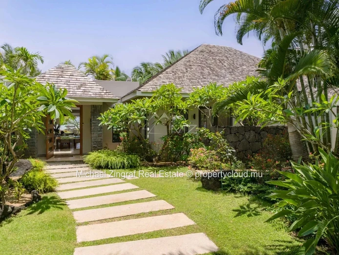Mauritius - Beachfront Villa - Beau Champ