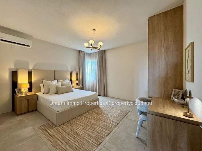 Sea view penthouse with rooftop & private pool in Flic en Flac - Mauritius