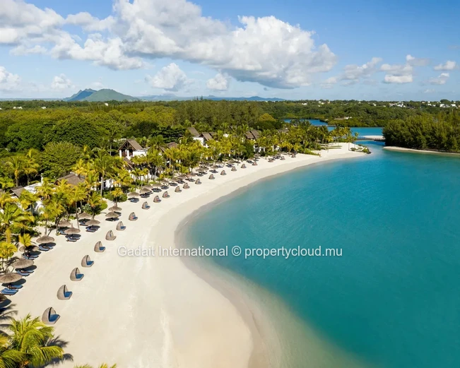 Villa de luxe en bord de mer à vendre | Plage privée et vues sur l'Océan Indien