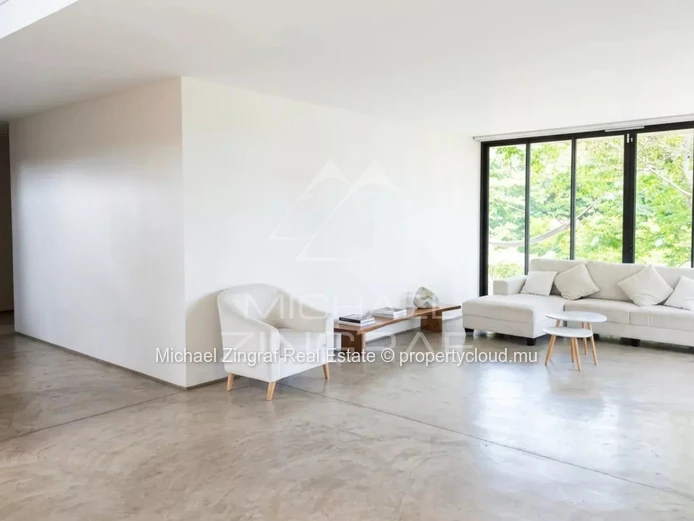 Elegant Riverside Villa in a Prestigious Residential Area – Balaclava