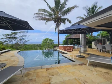 5 Bedroom Villa