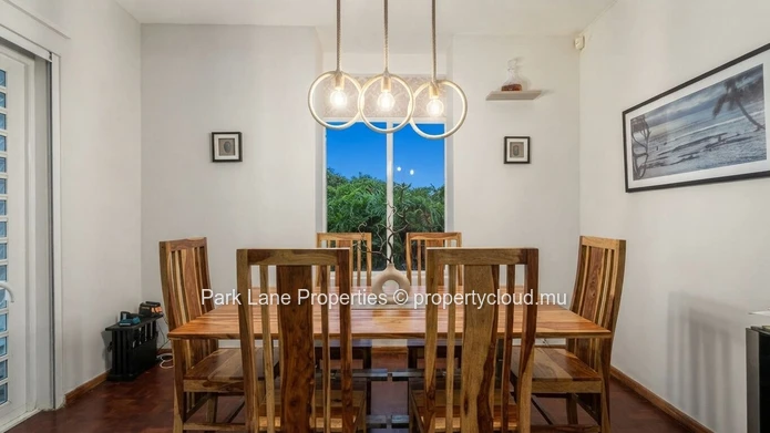 Modern single level house in Curepipe