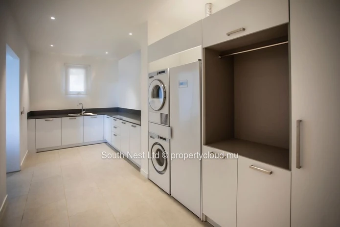 Ultra Luxury Contemporary Villa with Sunset Views, Tamarin