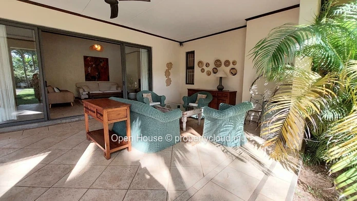 Elegant 4-Bedroom Residence for Rent in Bain Boeuf