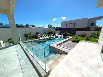 4 Bedroom Villa