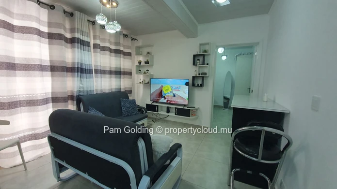 Apartment walking Distance to the Beach