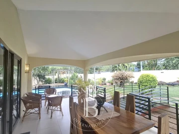 4 Bedroom Villa