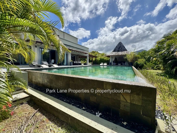 Villa au coeur de la nature en parfait oasis