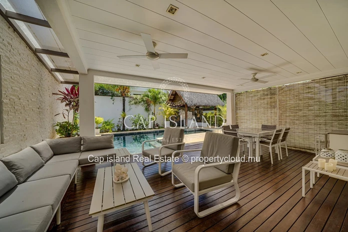 Prestigious 3-bedroom villa at Clos du Littoral