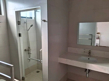 4 Bedroom Apartment