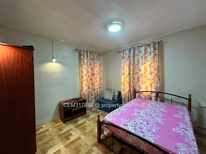 Appartement d'une Chambre à Louer – Centre de Flacq