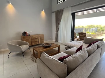 4 Bedroom Townhouse, Duplex