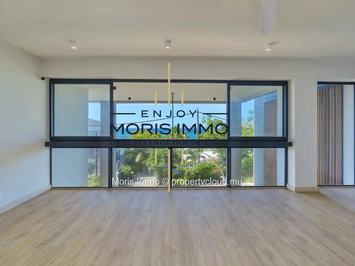 Exceptional sea view duplex apartment for sale in Pointe aux Canonniers