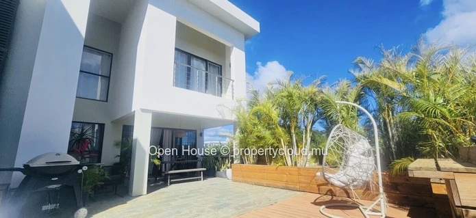 Furnished 3-Bedroom Townhouse with Pool in Grand Baie (Sole Mandate)
