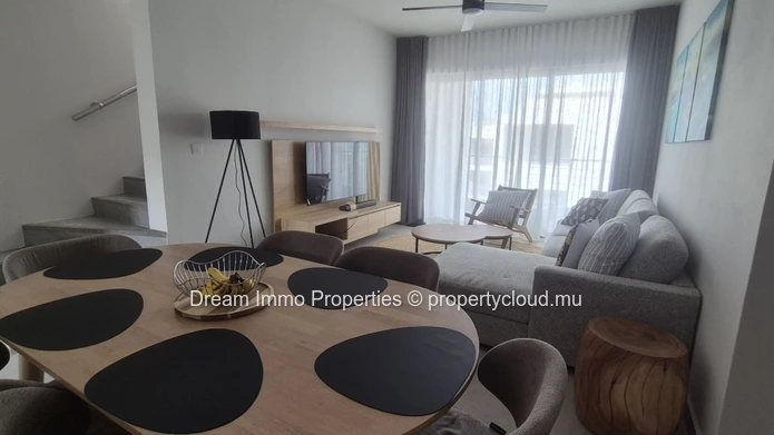 Location Superbe Penthouse Vue Mer & Montagne A Flic En Flac – Ile Maurice