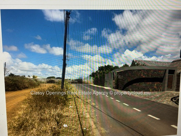 Mont Mascal 14,050 m² — Roadside Land Near Golf & Shops