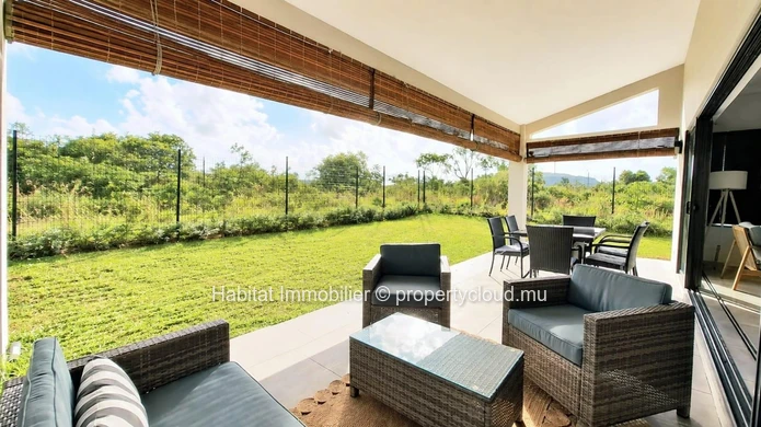 To rent: House located in a gated community in Beau Vallon