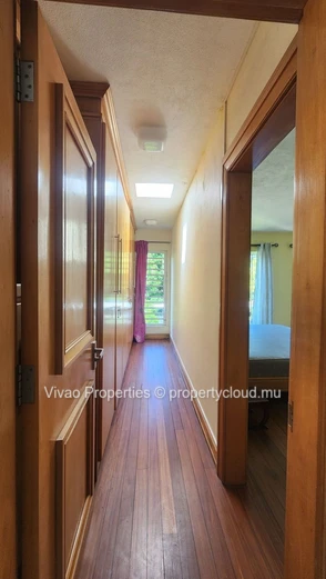 Maison meublée de 5 chambres à louer à Beau Bassin