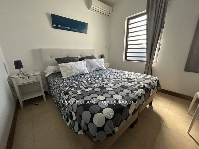 A saisir coquette maison PDS à vendre à Grand Baie, Pereybère. 133m² habitables, terrain 238m², 3 chambres, jardin, p...
