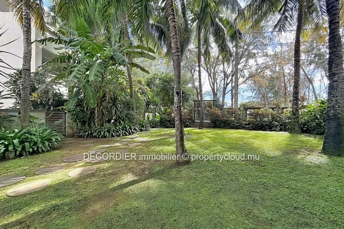 Apartment for Rent – Bain Bœuf