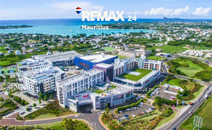 The Deck – 3-Bedroom Apartments, Grand Baie Spacious (164–198 m²)