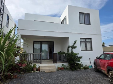 4 Bedroom Villa