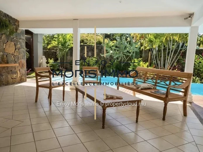 Superbe Villa Meublée avec Piscine – À louer à Pointe aux Canonniers
