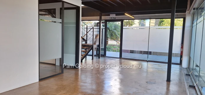 Bureaux d’exception à louer – IconEbene, Lot 441