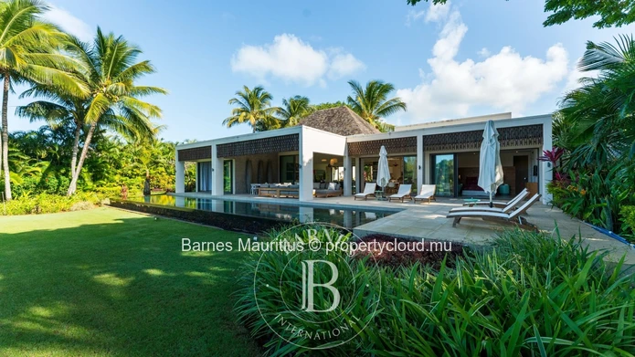 ANAHITA RESORT -  Villa contemporaine 5 chambres vue golf