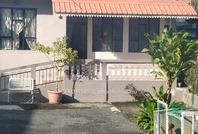 Two-Storey Family House for Sale – Beau Bassin Centre 