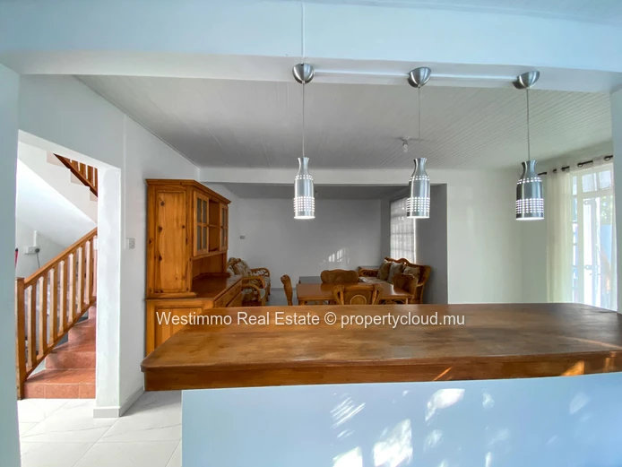 Exclusive - Furnished house facing the beach for rent in Flic en Flac