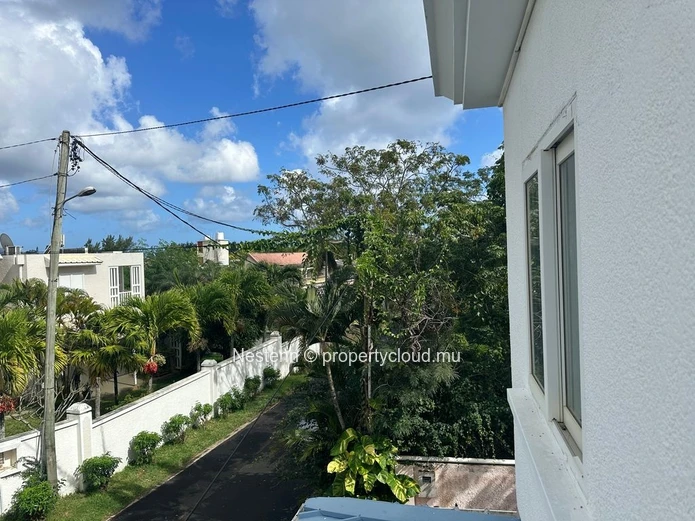 Duplex of 109.72 m2