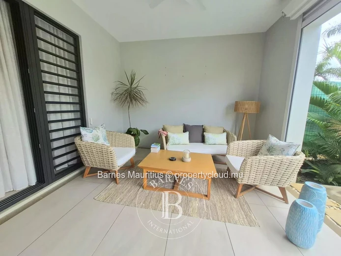 BEAU PLAN – Modern 4-Bedroom Duplex in Exclusive Estate
