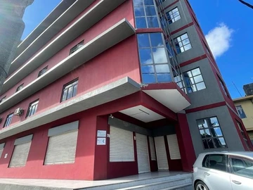 Commercial building at Palma Quatre Bornes for rent.
