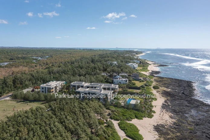 Hermitage Beach Apartments – A Serene 3-Bedroom Oceanfront Escape