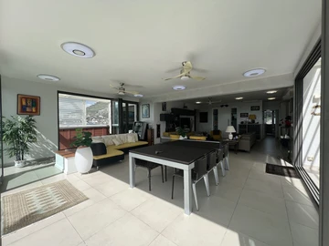 Penthouse de 3 Chambres