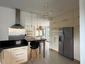 4 Bedroom Villa