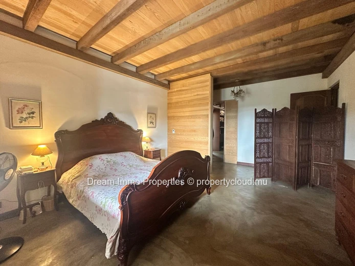 Élégante villa de caractère de 3 chambres avec vue panoramique mer et montagne à Tamarin – Ile Maurice