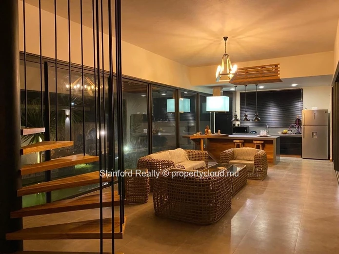 Modern & Spacious 4-Bedroom Villa for Rent - Flic-en-Flac, West