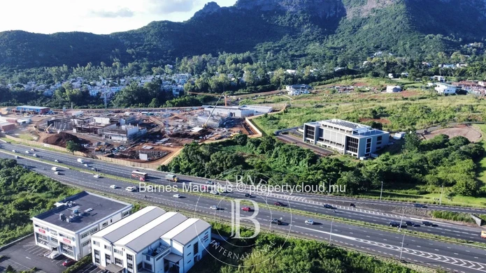 BAGATELLE - Commercial plot for sale - 2531 sqm