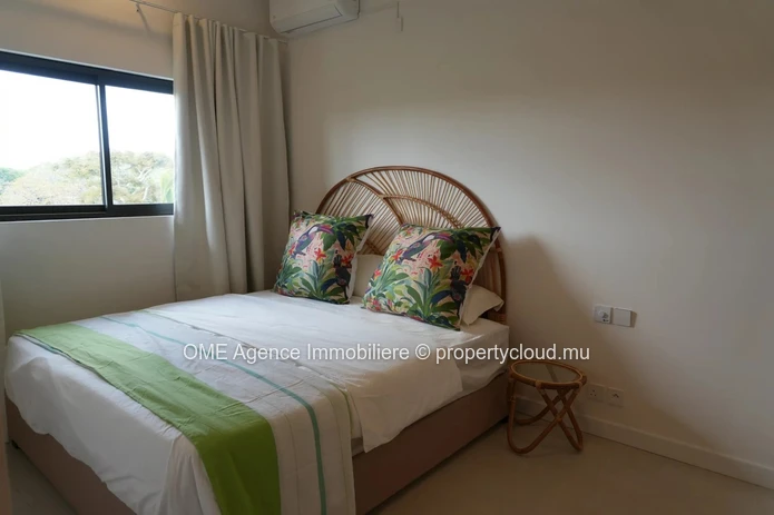 3-Bedroom Apartment with Terrace and Mountain Views