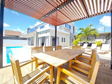 4 Bedroom Villa