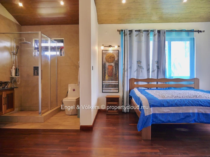 Exceptional 4-Bedroom Villa for Rent in Poste de Flacq