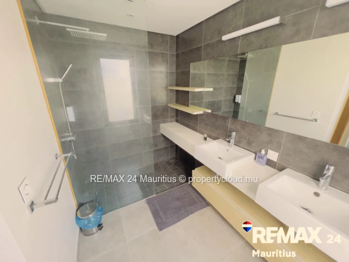 3 Bedrooms Penthouse | Private Jacuzzi | Shared Pool | Fully Furnished