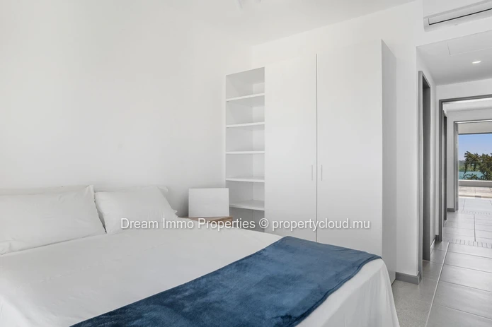 Penthouse d'exception de 3 chambres en suite avec vue panoramique sur la mer à St Antoine Private Residences – Île Ma...