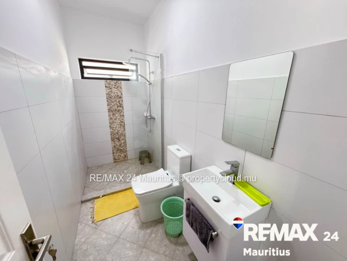 Modern 3-Bedroom En-Suite Villa with Private Pool | Pointe aux Biches Steps from the Beach, Tucked i