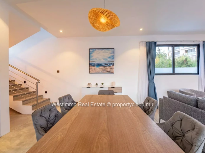 LA GAULETTE - New and modern 3-bedroom villa with swimming pool