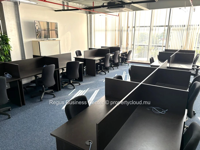 Fully serviced open plan office space for you and your team in Regus Grand Bay Central