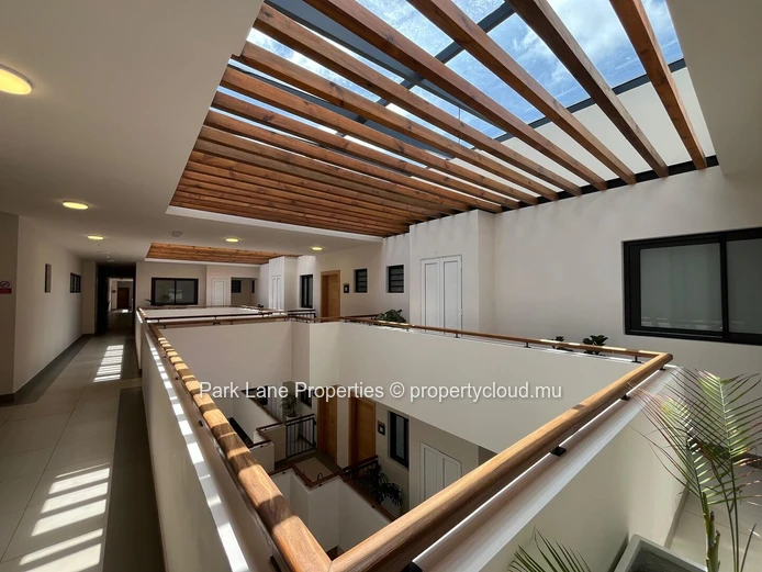 Appartement moderne de 3 chambres avec terrasse et vue sur les montagnes à Telfair, Moka