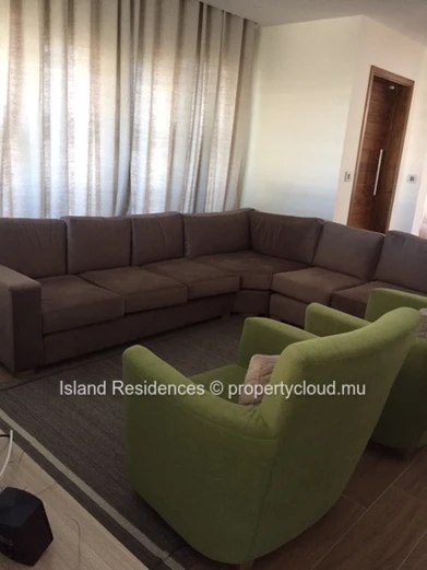 Fully furnished and well equipped modern villa with 6 bedrooms, pool and garage in a secure residence